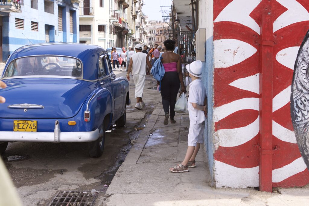Calendrier de l&rsquo;Avent : Jour 2, A Cuba « Internet est fermé le dimanche »